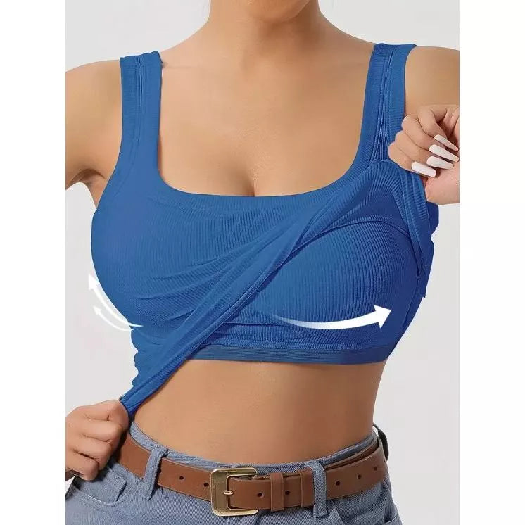 Blusa feminina com bojo embutido em cores sólidas, modela e sustenta sem sutiã