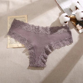 Calcinha Renda Belle Curve Elástica Sem Marcar - imagem 10