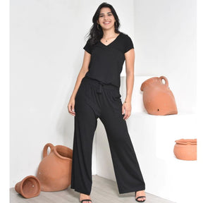 Conjunto Serena™ em Viscolycra com Calça Pantalona e Blusa Gola V
